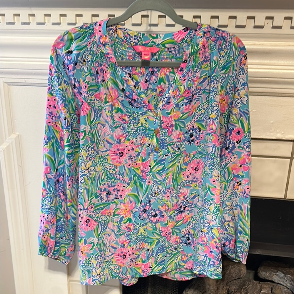 Lilly Pulitzer Pink and Blue Floral 100% Silk Long Sleeve Blouse size Small